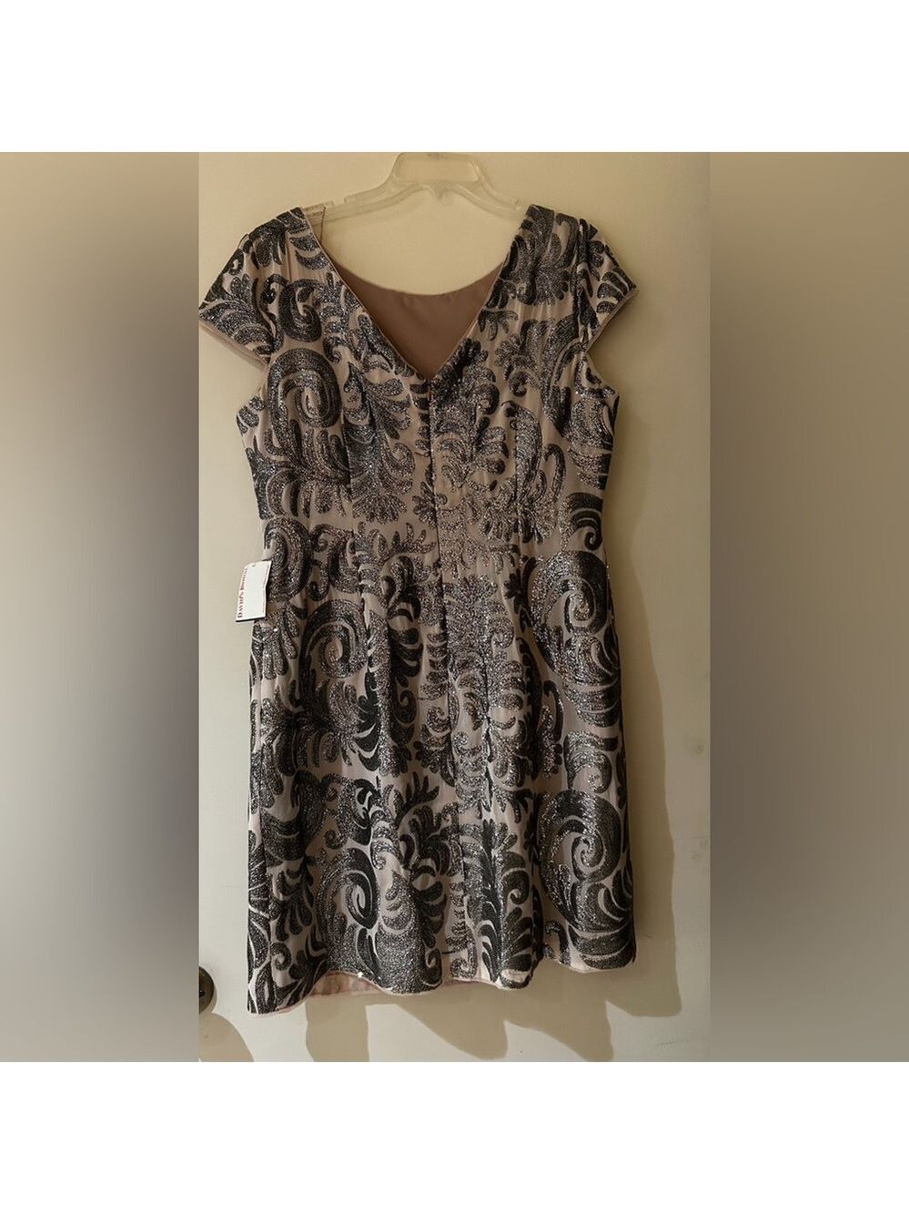 Adrianna Papell Sequined Patterned Cap Sleeve Dress - Picture 6 of 9